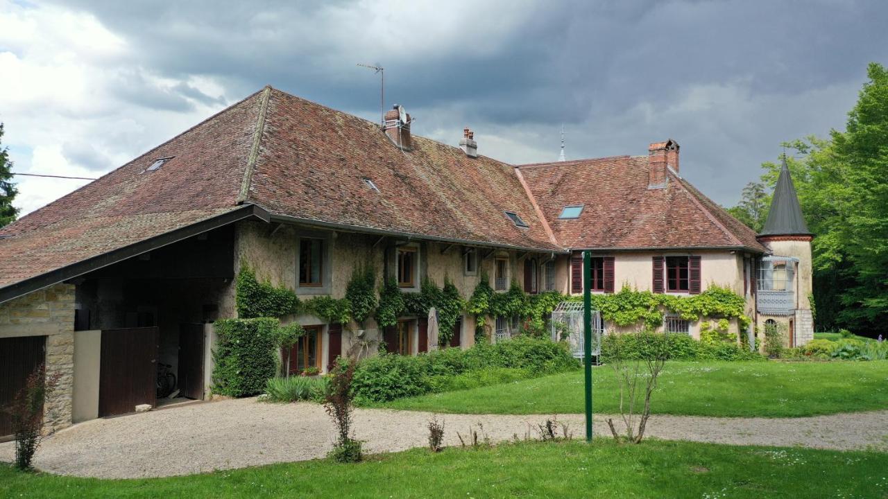 Domaine De Bellevue Gite Du Mont Poupet Marnoz Exterior foto